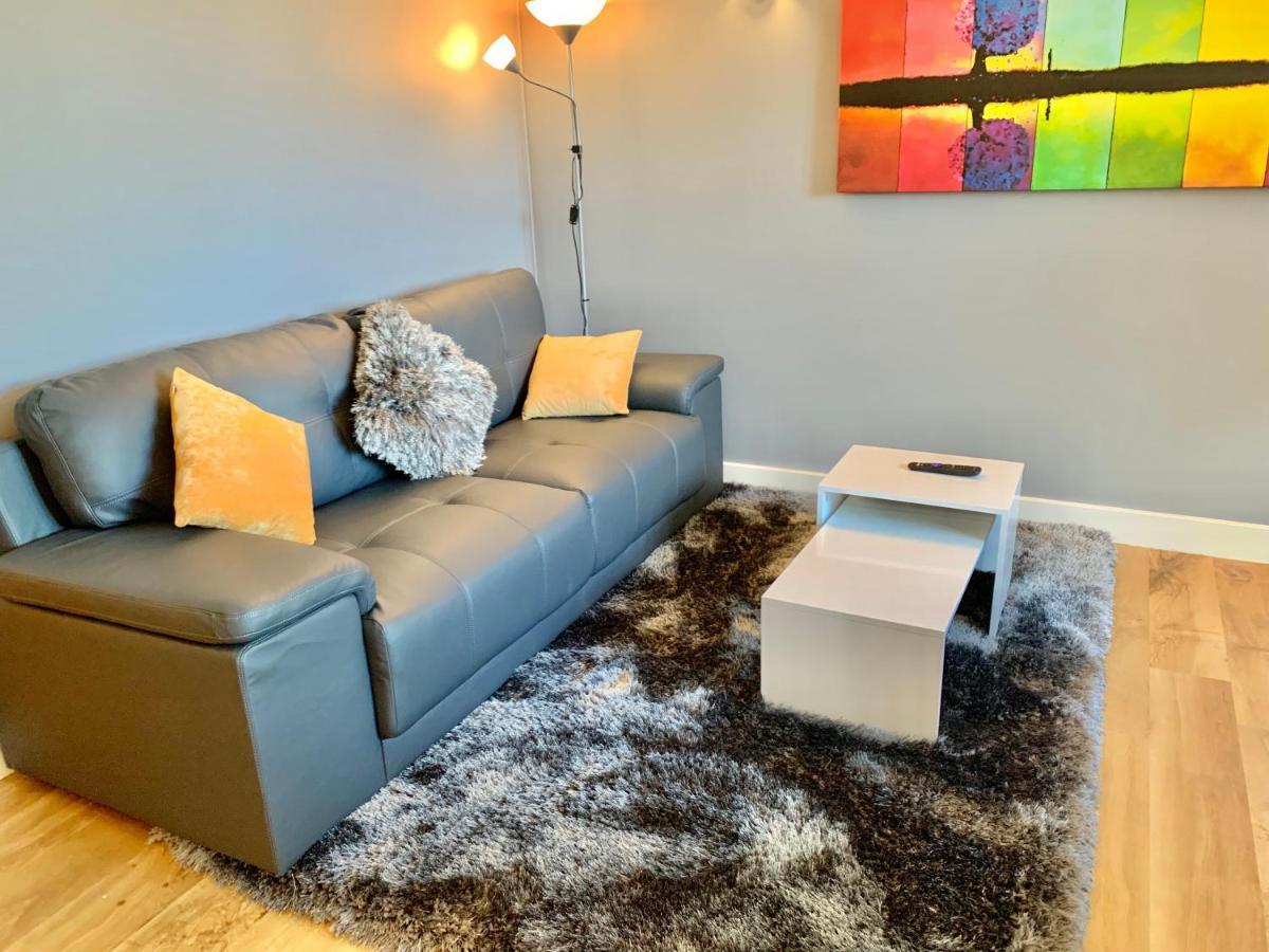 Apartamento Risinghurst, Oxford, An Entire 2beds, 2bathrooms, Free Wi-fi, Free Parking